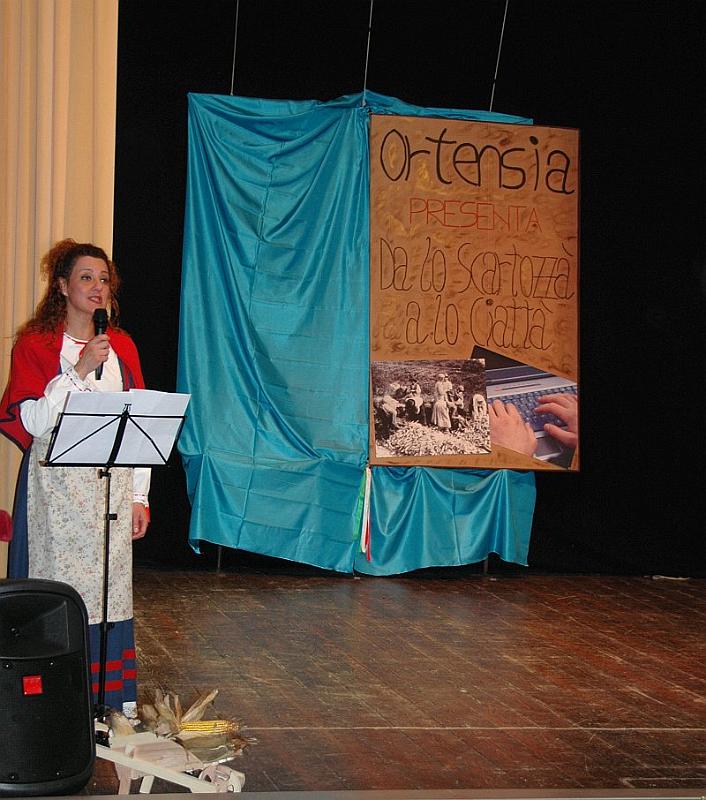 2011-04-02 spettacolo Petritoli (3).jpg